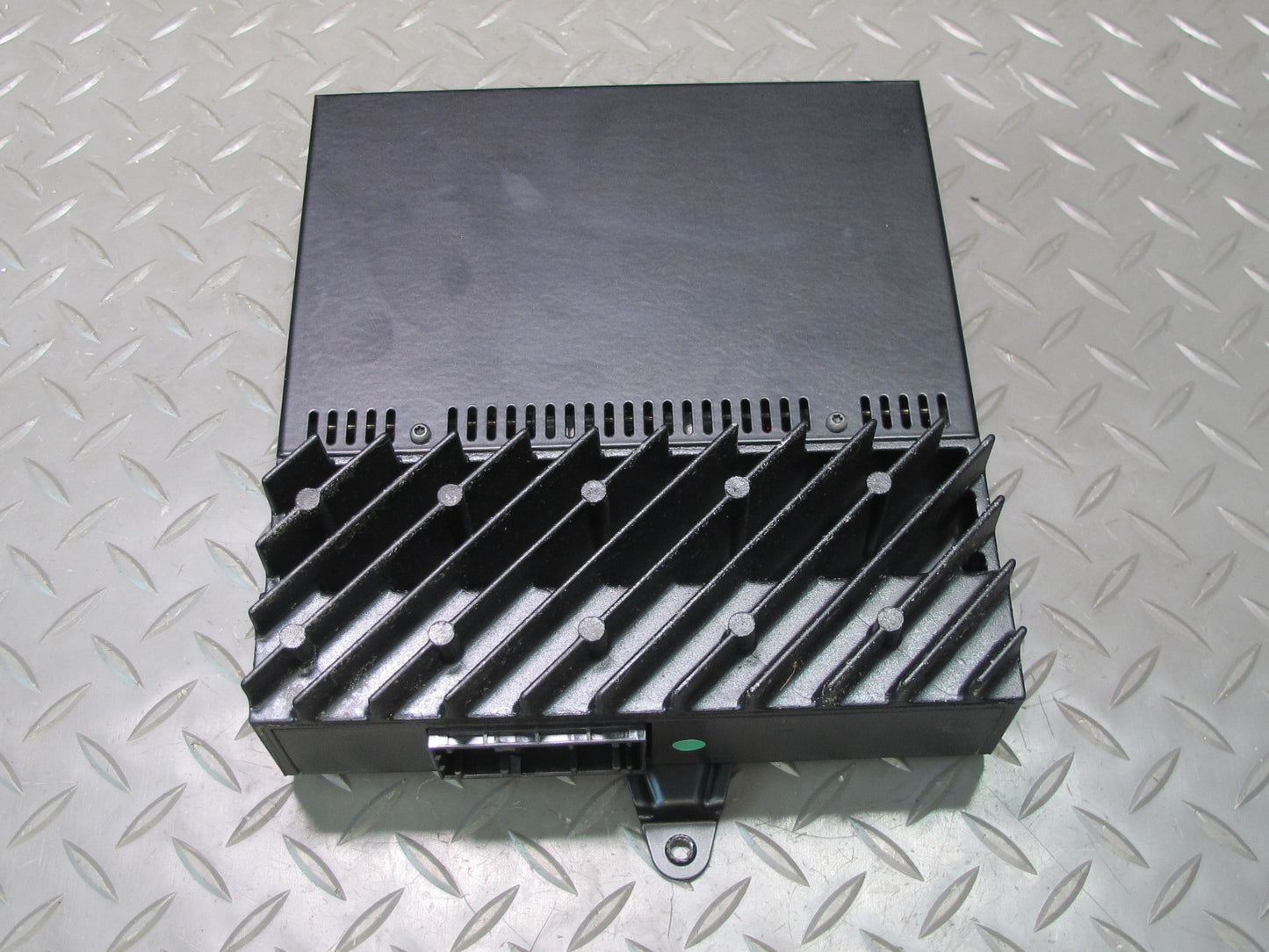 01-06 BMW E46 330Ci Convertible Hi-fi Audio System Amplifier AMP 8376305 OEM