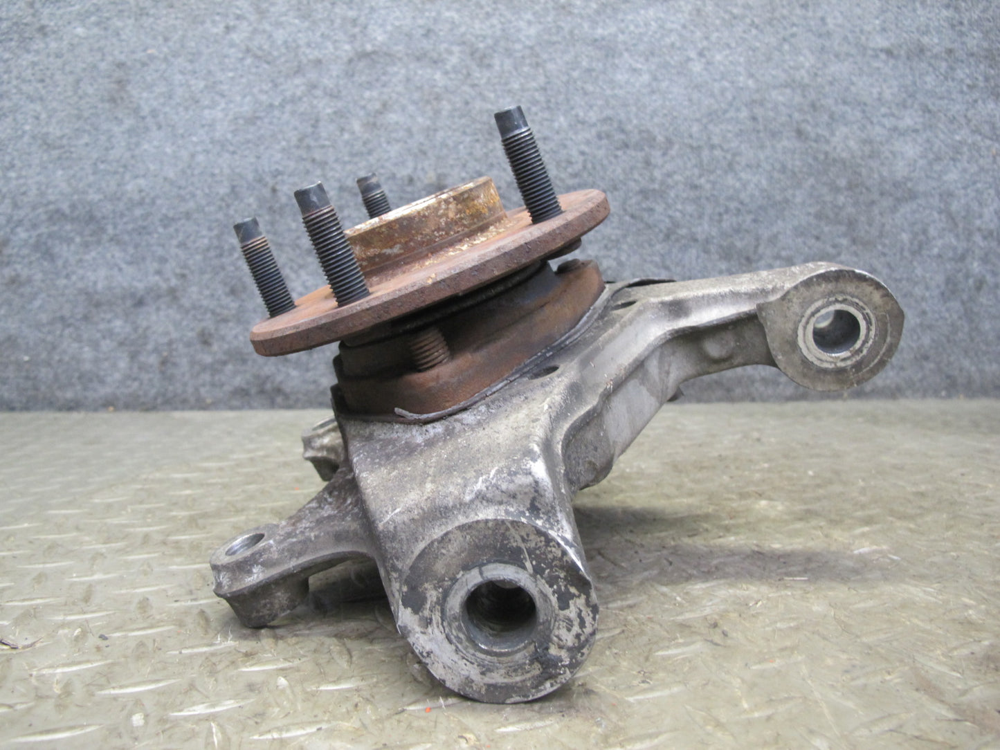 97-04 Chevrolet Corvette C5 Front Right Spindle Knuckle Wheel Hub Bearing OEM