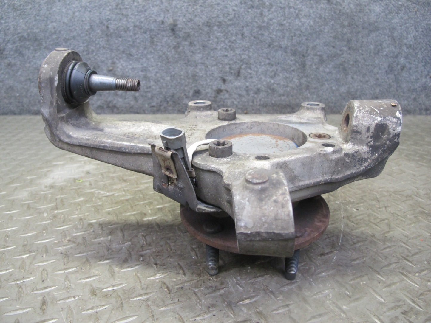 97-04 Chevrolet Corvette C5 Front Right Spindle Knuckle Wheel Hub Bearing OEM