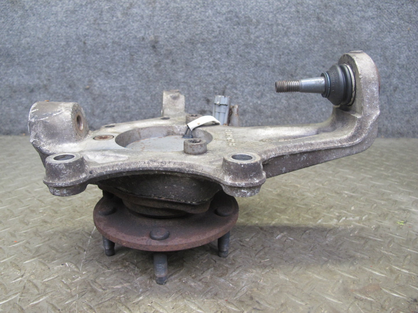 97-04 Chevrolet Corvette C5 Front Right Spindle Knuckle Wheel Hub Bearing OEM