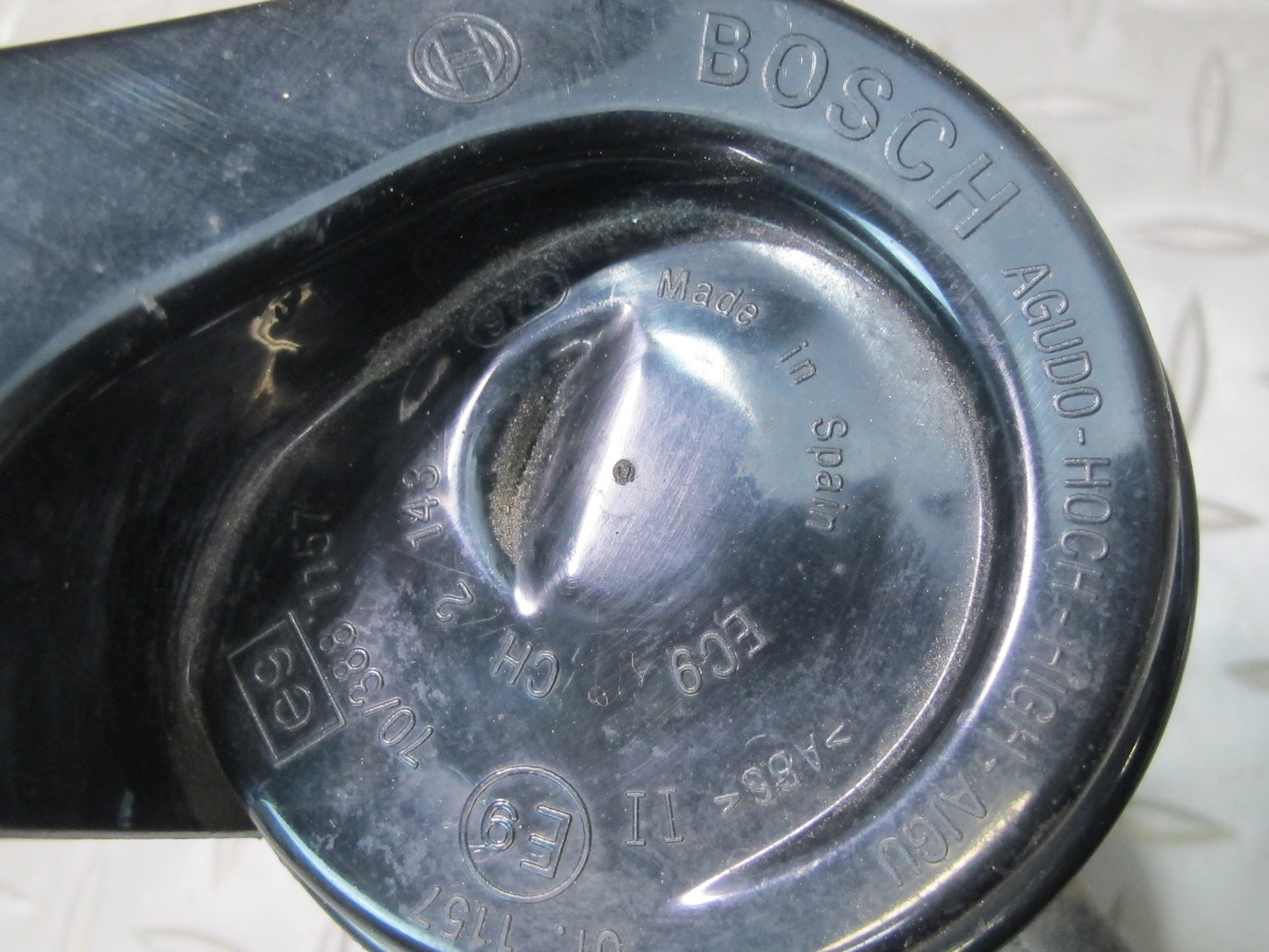 01-06 BMW E46 3-SERIES Set of 2 High & Low Tone Note Pitch Horn Signal OEM