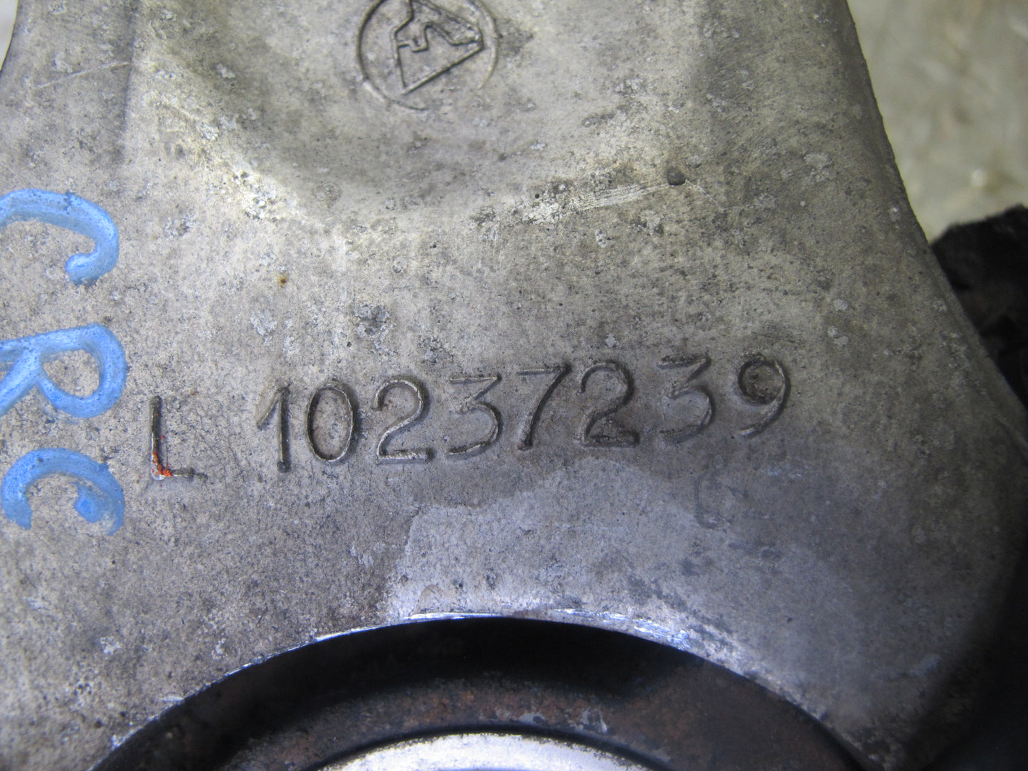 97-04 Chevrolet Corvette C5 Rear Right Spindle Knuckle Wheel Hub Bearing OEM