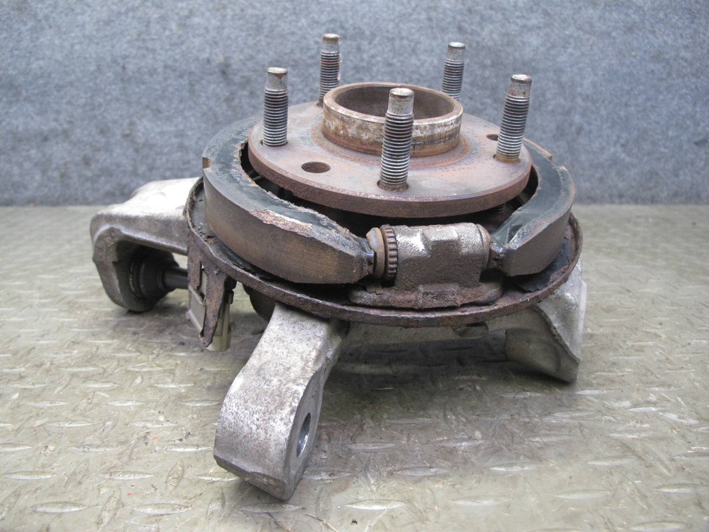 97-04 Chevrolet Corvette C5 Rear Right Spindle Knuckle Wheel Hub Bearing OEM