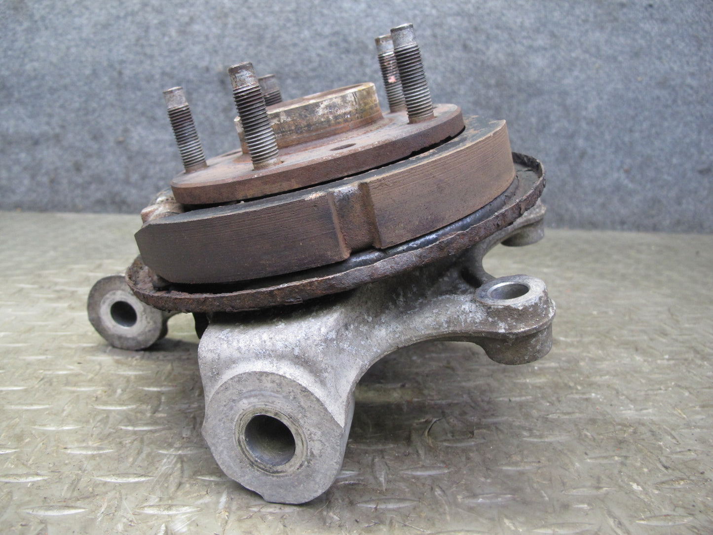 97-04 Chevrolet Corvette C5 Rear Right Spindle Knuckle Wheel Hub Bearing OEM