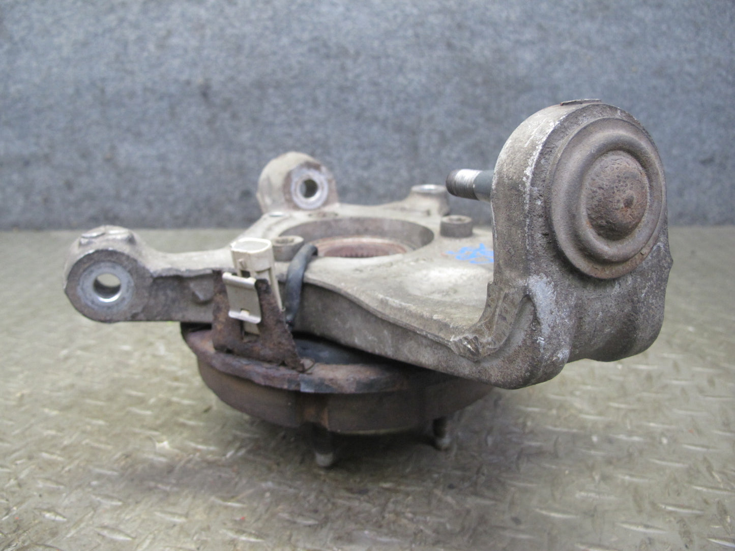 97-04 Chevrolet Corvette C5 Rear Right Spindle Knuckle Wheel Hub Bearing OEM