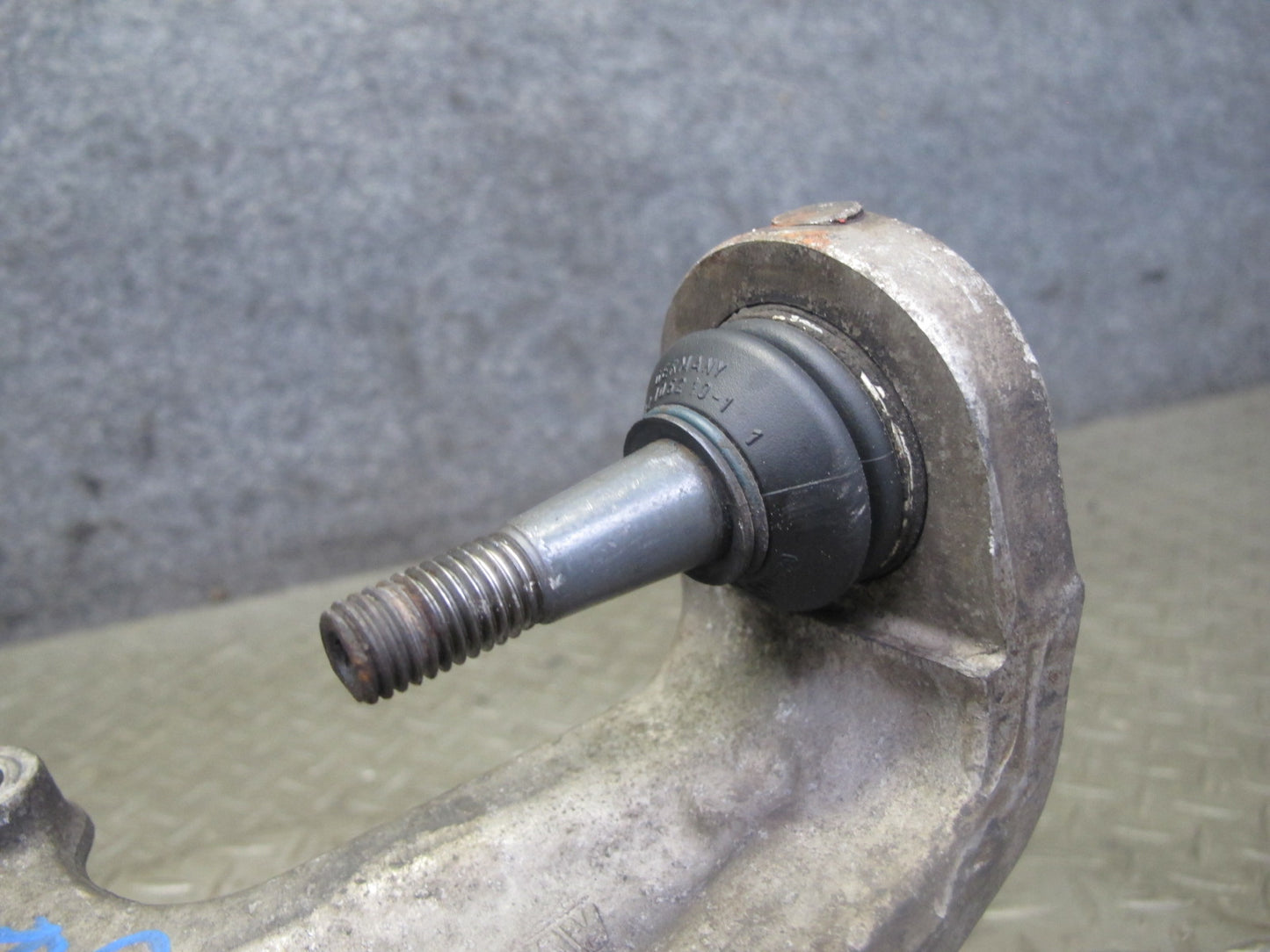 97-04 Chevrolet Corvette C5 Rear Right Spindle Knuckle Wheel Hub Bearing OEM