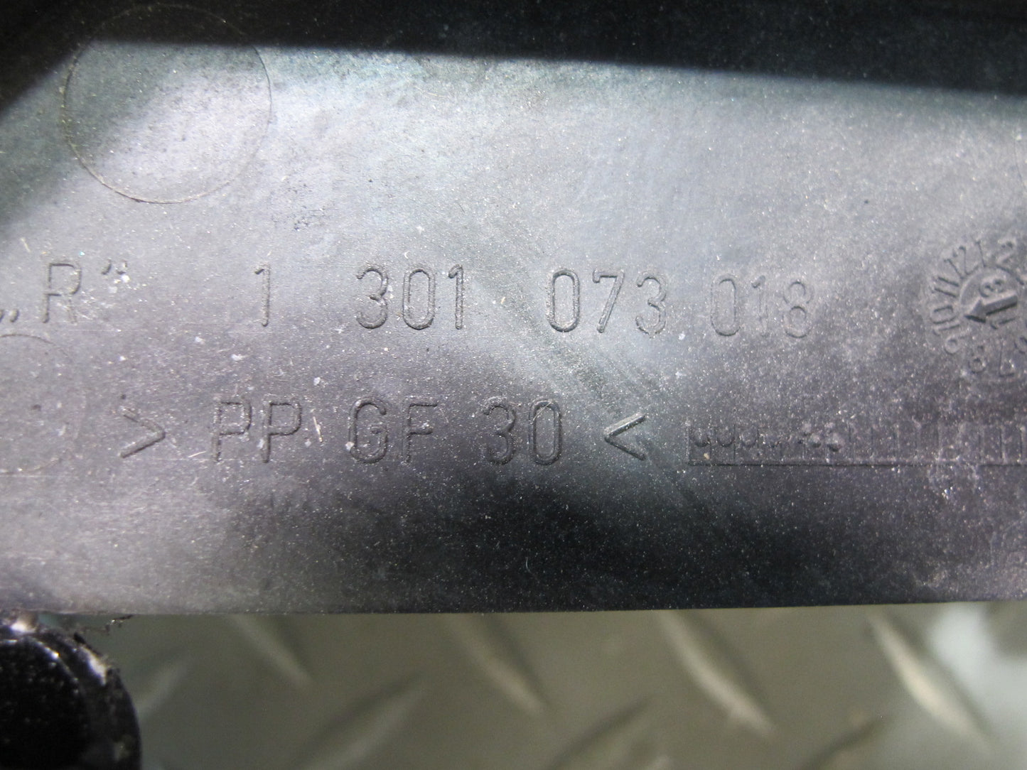 01-03 BMW E46 330ci M3 Coupe Conv Front Headlight Washer Nozzle JET Trim Set OEM