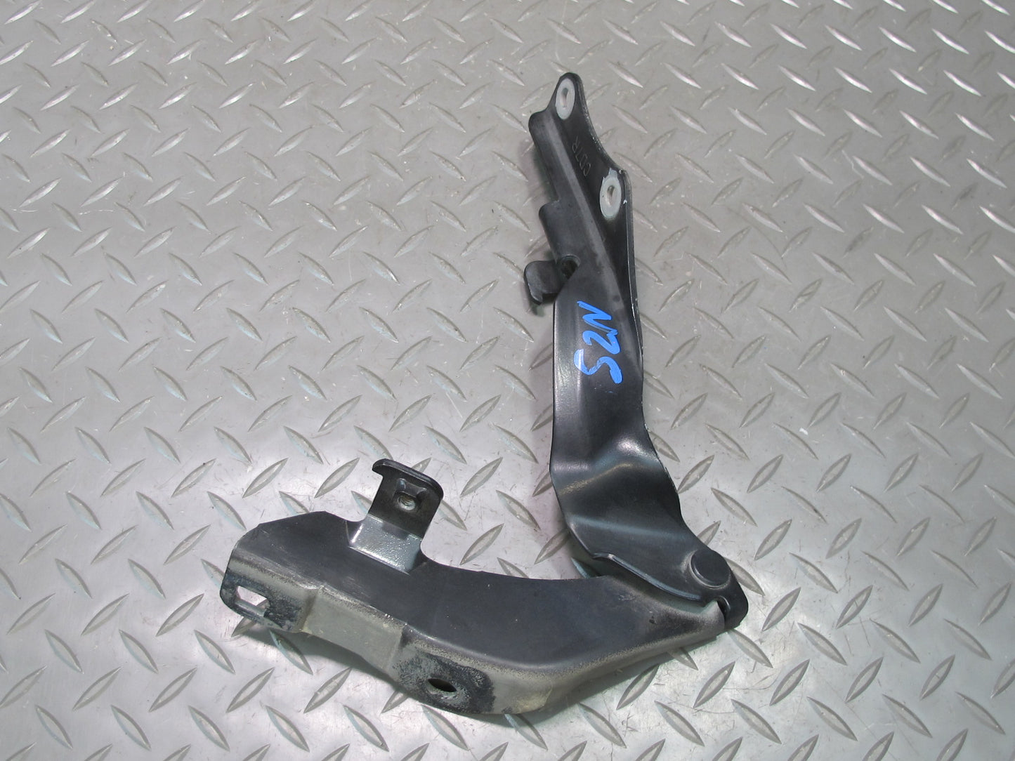 04-09 Nissan 350Z Z33 Front Hood Left & Right Hinge Set Black OEM