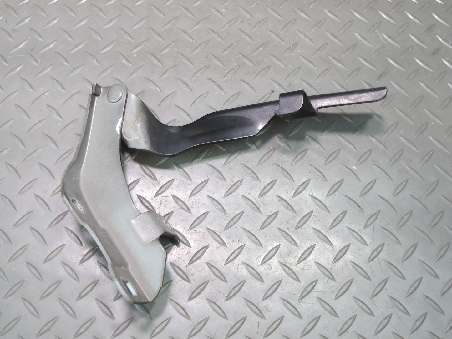 04-09 Nissan 350Z Z33 Front Hood Left & Right Hinge Set Black OEM