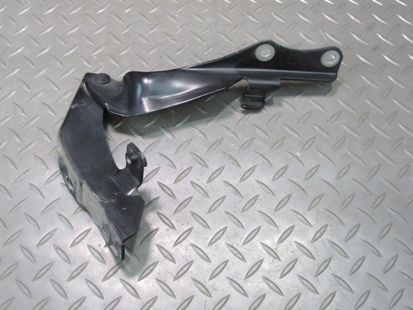 04-09 Nissan 350Z Z33 Front Hood Left & Right Hinge Set Black OEM