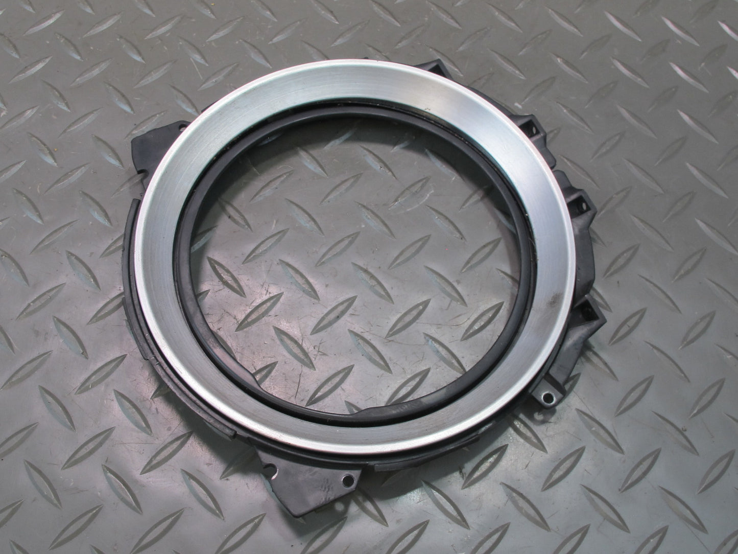 04-05 Nissan 350Z Z33 M/T Manual Transmission Shifter Ring Trim Bezel Silver OEM