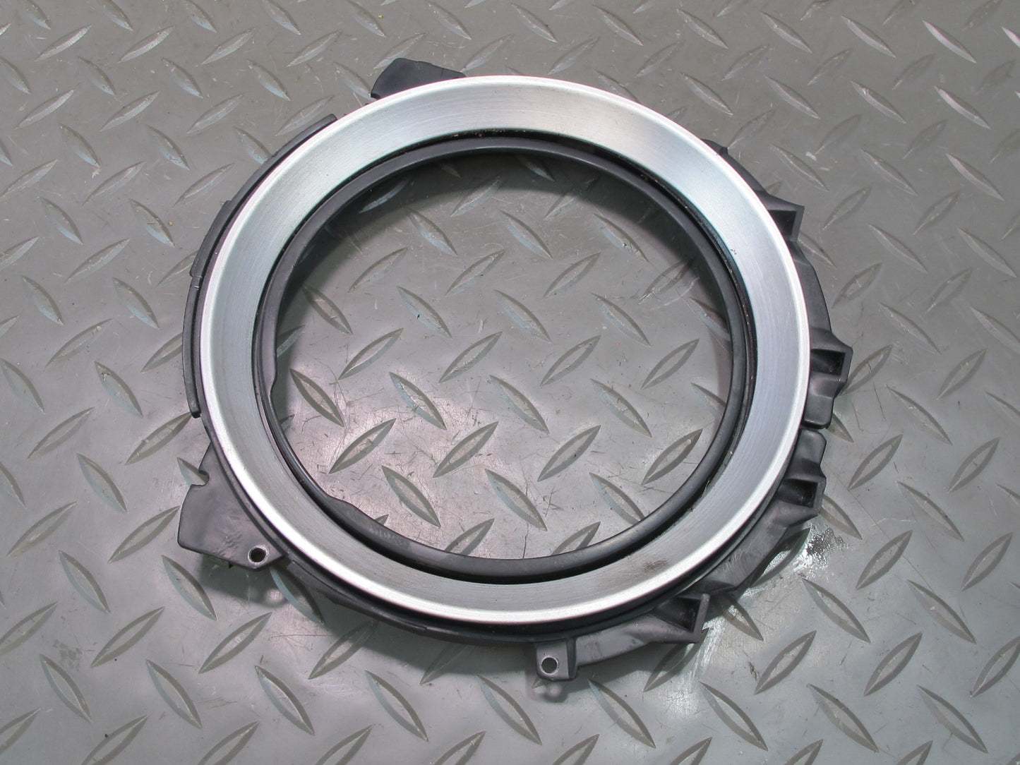 04-05 Nissan 350Z Z33 M/T Manual Transmission Shifter Ring Trim Bezel Silver OEM