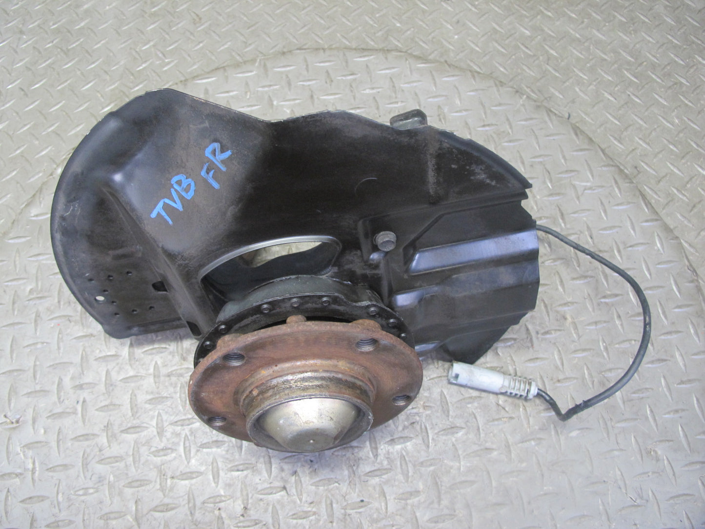 01-06 BMW E46 330ci RWD Front Right Spindle Knuckle Wheel Hub Bearing OEM