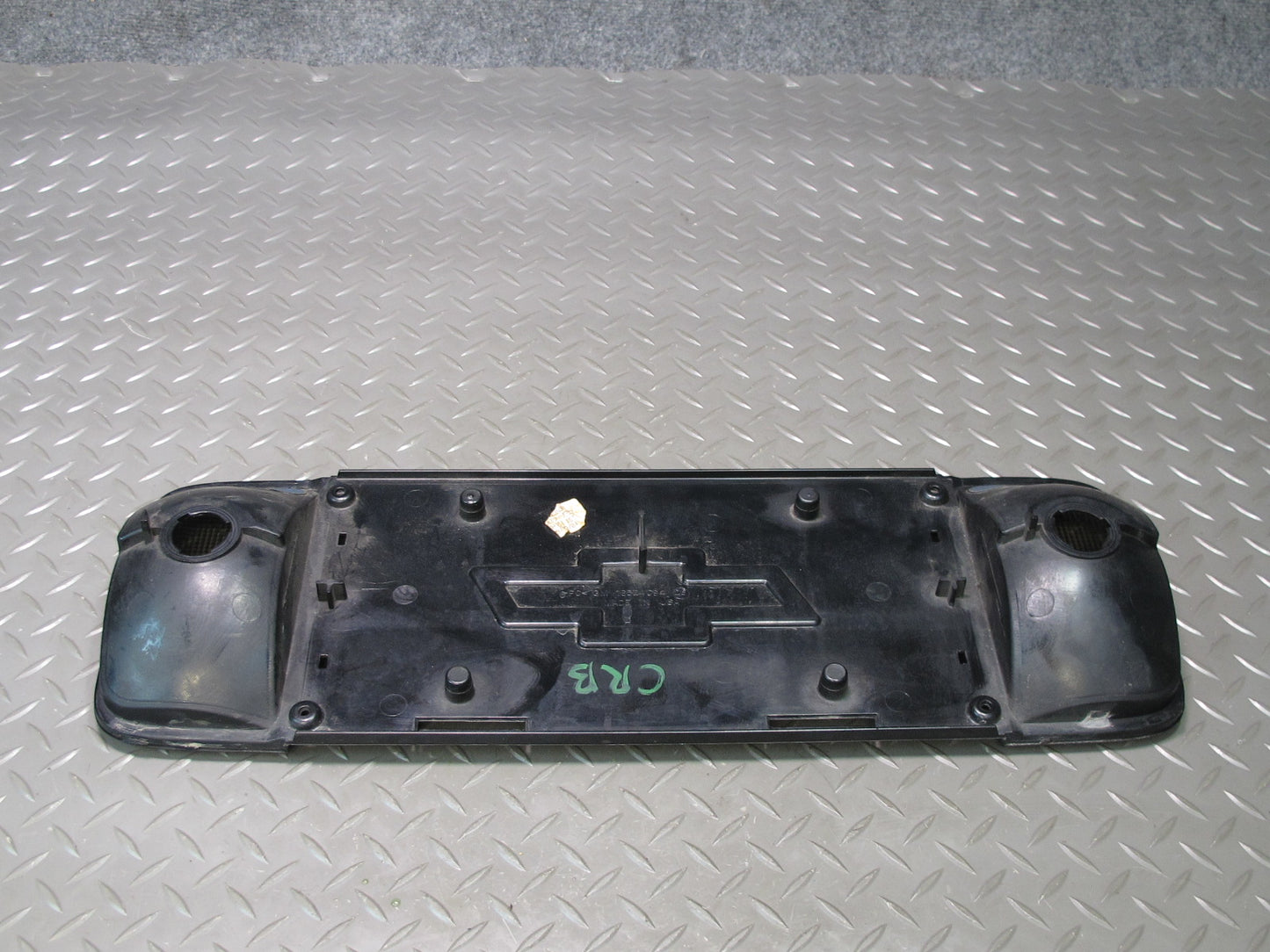 03-06 Chevrolet SSR Rear Reverse Light License Plate Holder 16524094 OEM