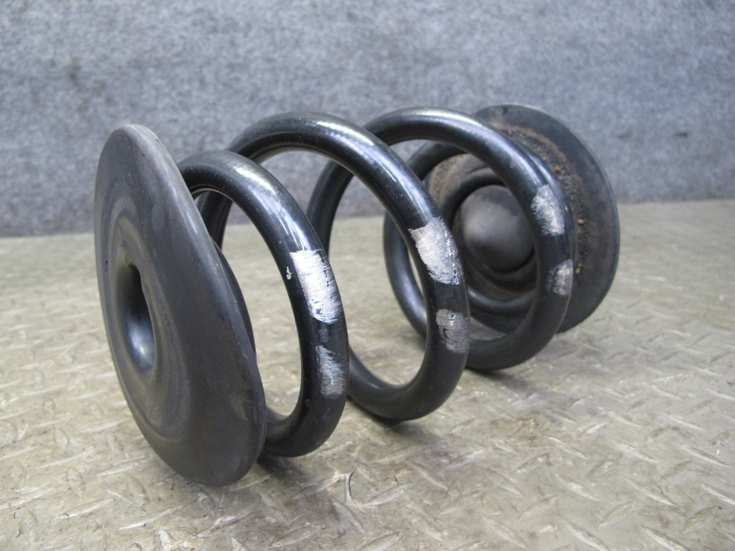 01-06 BMW E46 330ci Convertible Set of 2 Rear Left & Right Coil Spring OEM