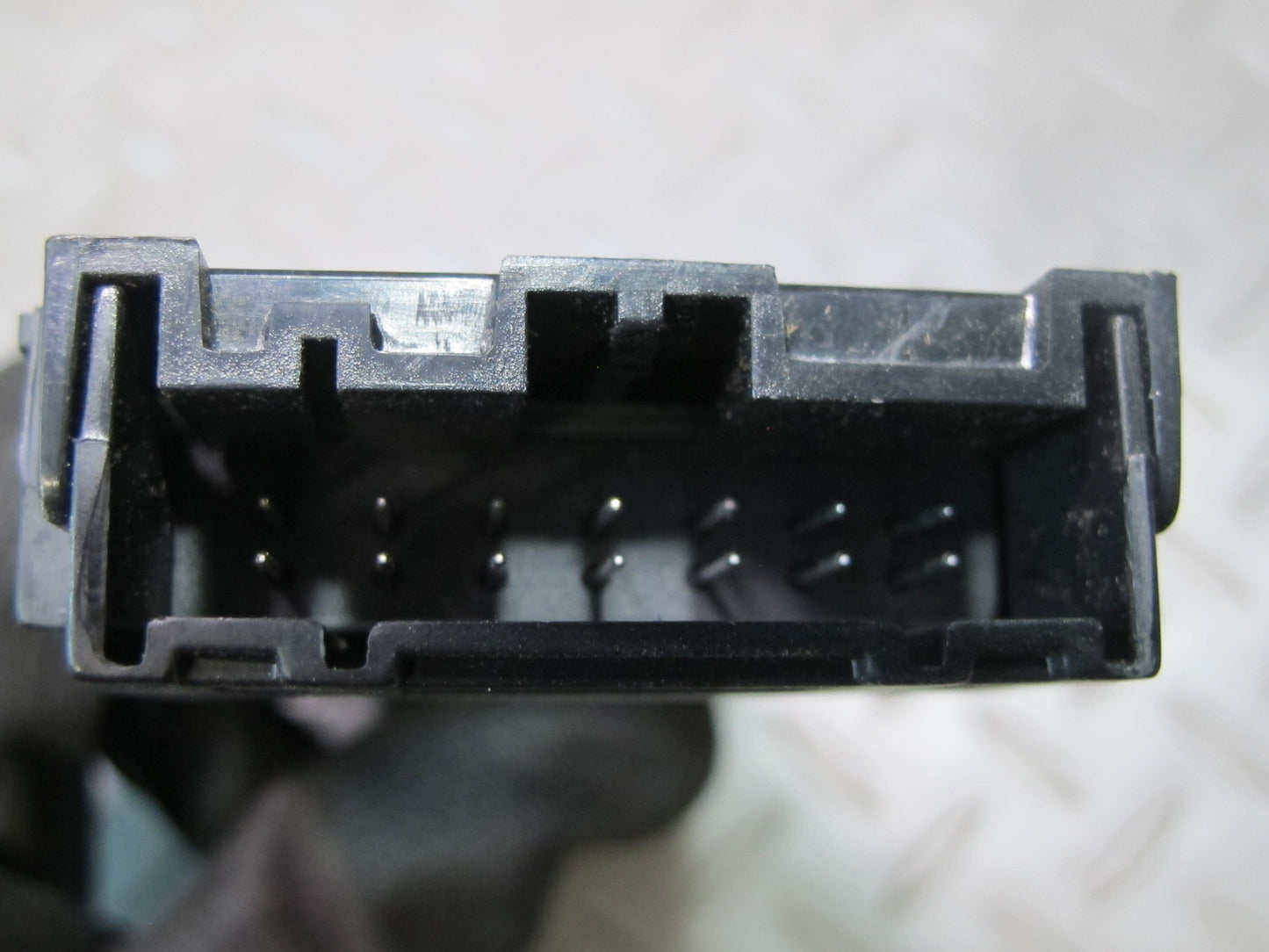 97-04 Chevrolet Corvette C5 Front Right Seat Control Switch 12135159 OEM