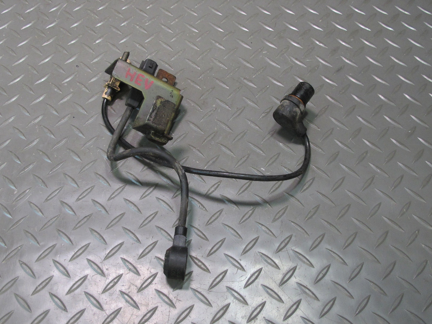 99-00 VW Eurovan T4 2.8L Engine Knock Sensor Set of 2 OEM