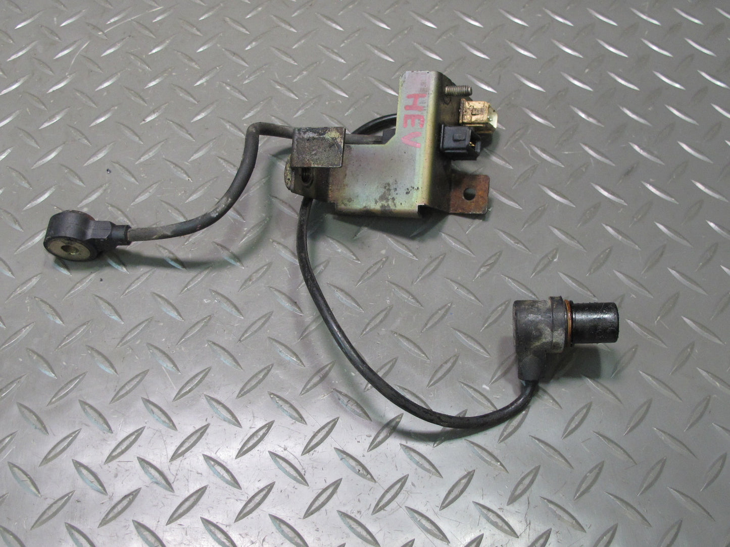 99-00 VW Eurovan T4 2.8L Engine Knock Sensor Set of 2 OEM