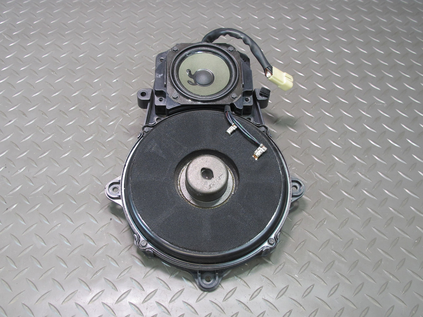 97-04 Chevrolet Corvette C5 Set of 2 Left Right Door Bose Subwoofer Speaker OEM