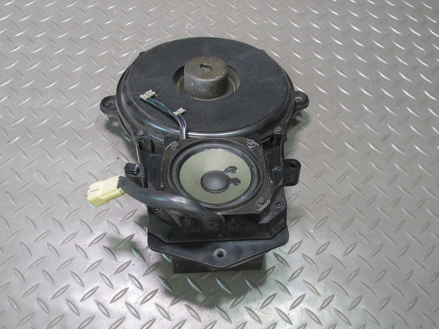 97-04 Chevrolet Corvette C5 Set of 2 Left Right Door Bose Subwoofer Speaker OEM