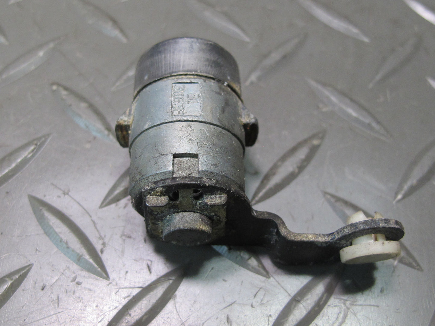 97-04 Chevrolet Corvette C5 Ignition Switch Door Glove Console Lock KEY Set OEM