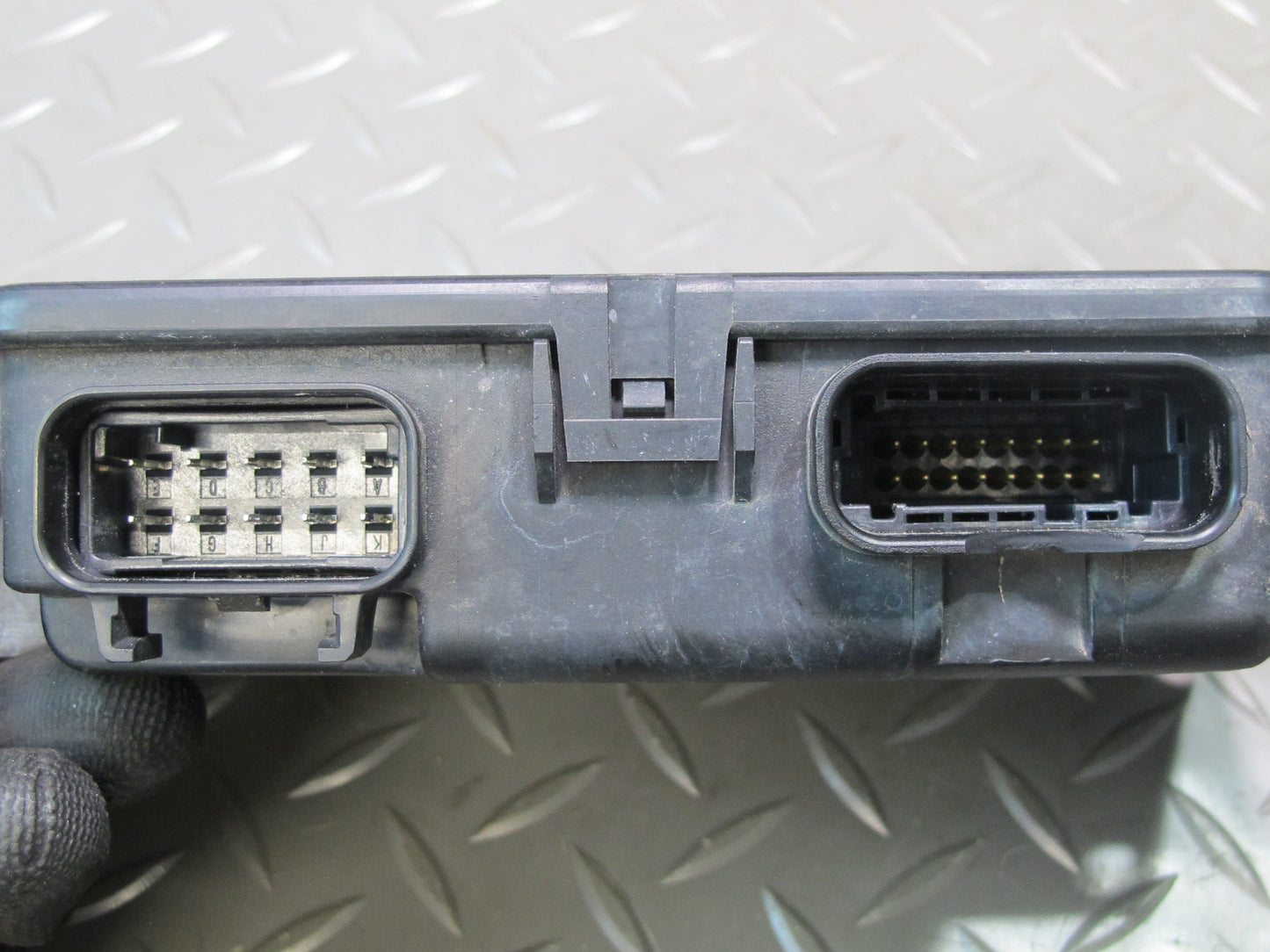 97-04 Chevrolet Corvette C5 TAC Throttle Control Module 25319443 OEM