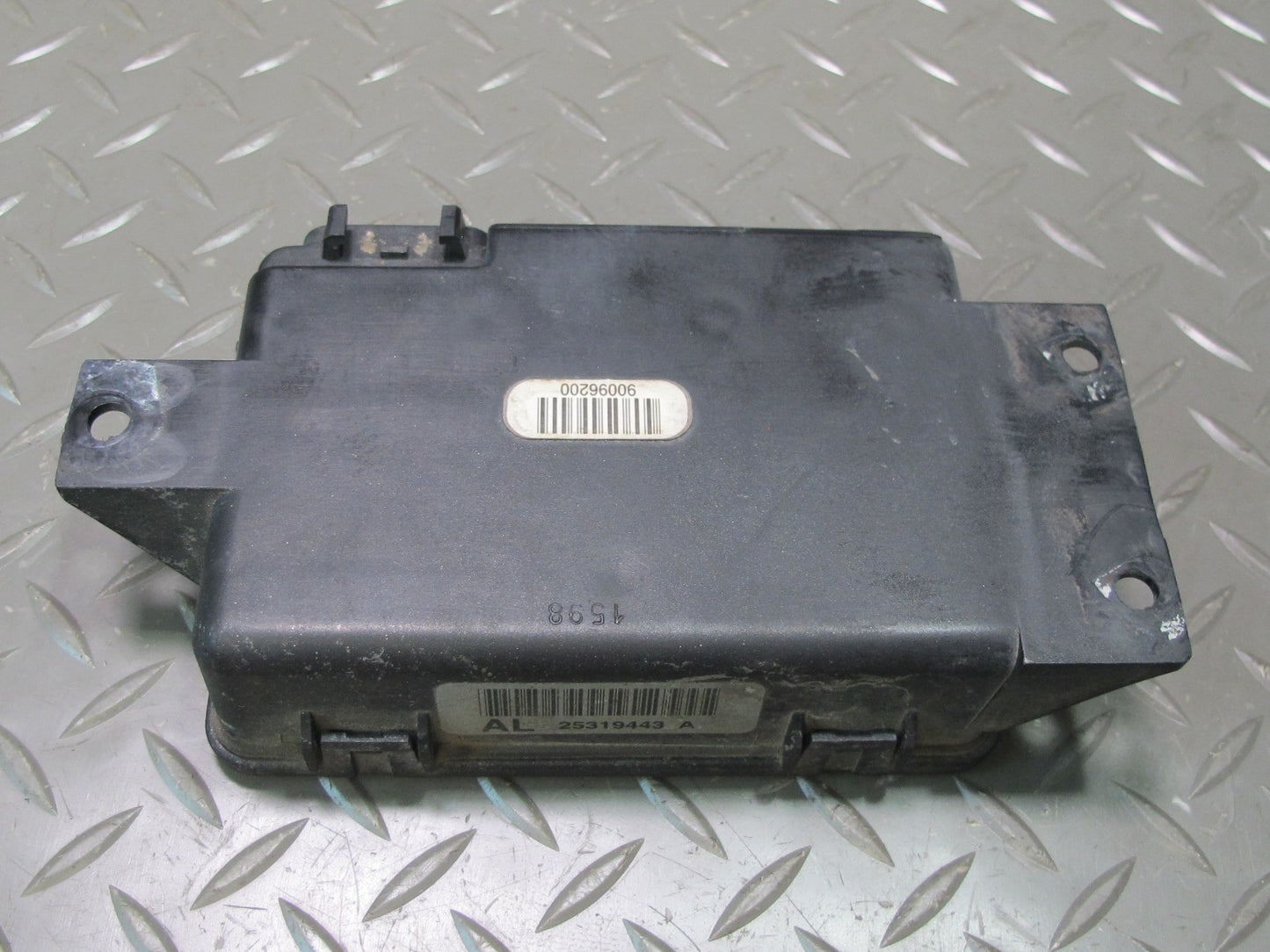 97-04 Chevrolet Corvette C5 TAC Throttle Control Module 25319443 OEM