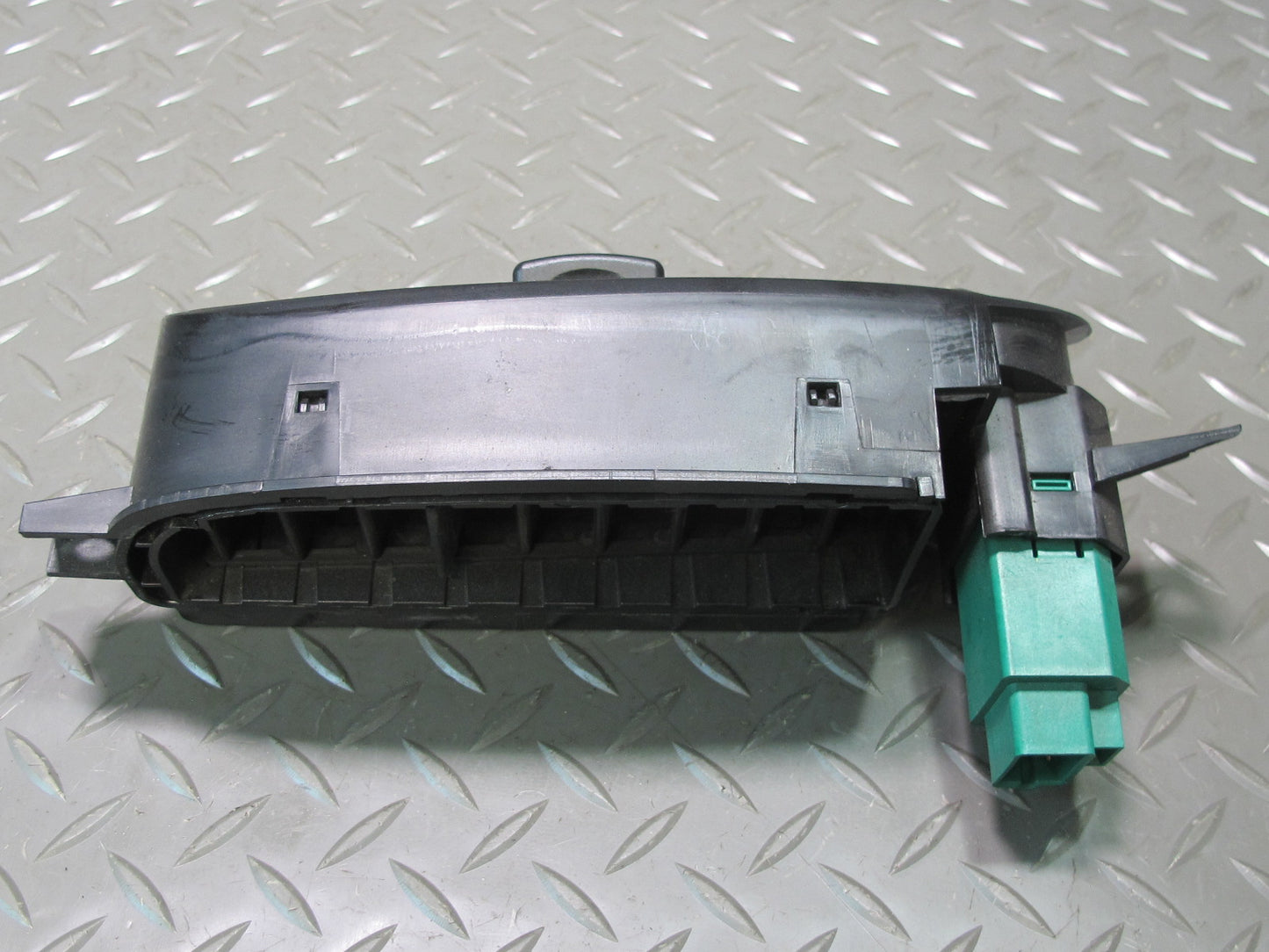 97-04 Chevrolet Corvette C5 Set of 4 Dash Front Left & Right Air Vent Grille OEM