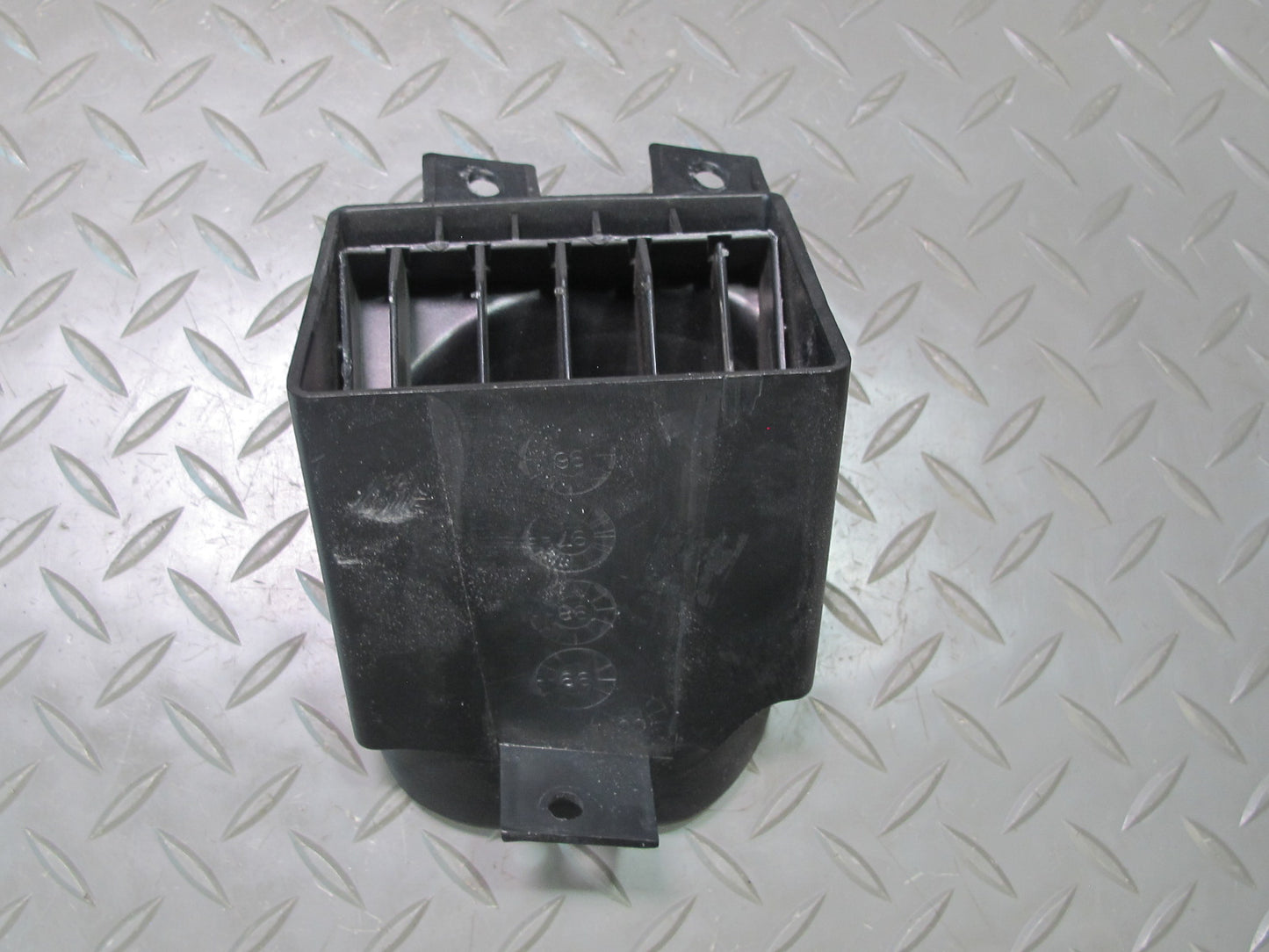 97-04 Chevrolet Corvette C5 Set of 4 Dash Front Left & Right Air Vent Grille OEM