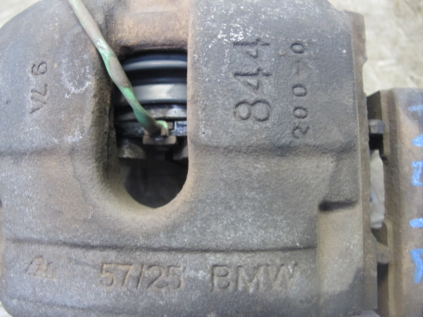 01-06 BMW E46 330i 330Ci RWD Set of 2 Front Left & Right Brake Caliper OEM