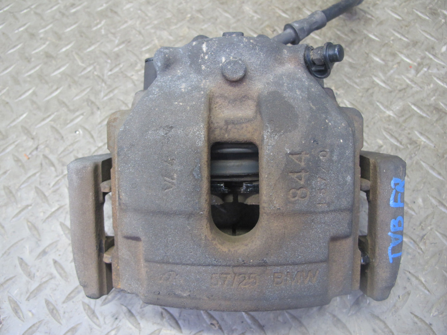 01-06 BMW E46 330i 330Ci RWD Set of 2 Front Left & Right Brake Caliper OEM