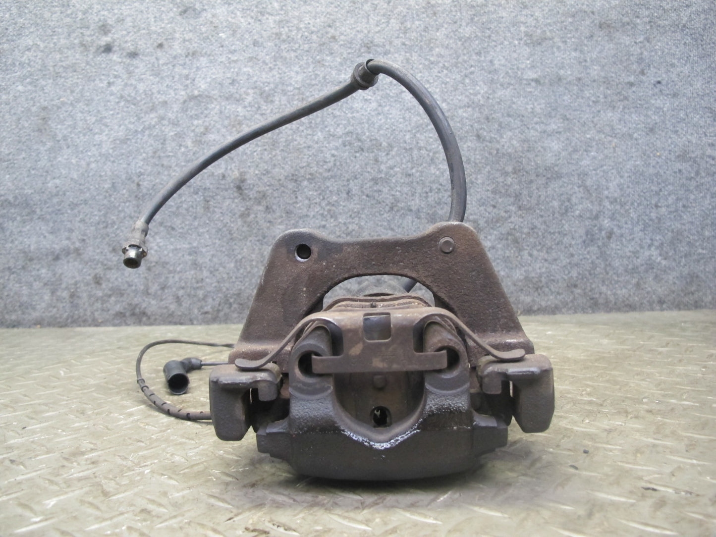 01-06 BMW E46 330i 330Ci RWD Set of 2 Rear Left & Right Brake Caliper OEM