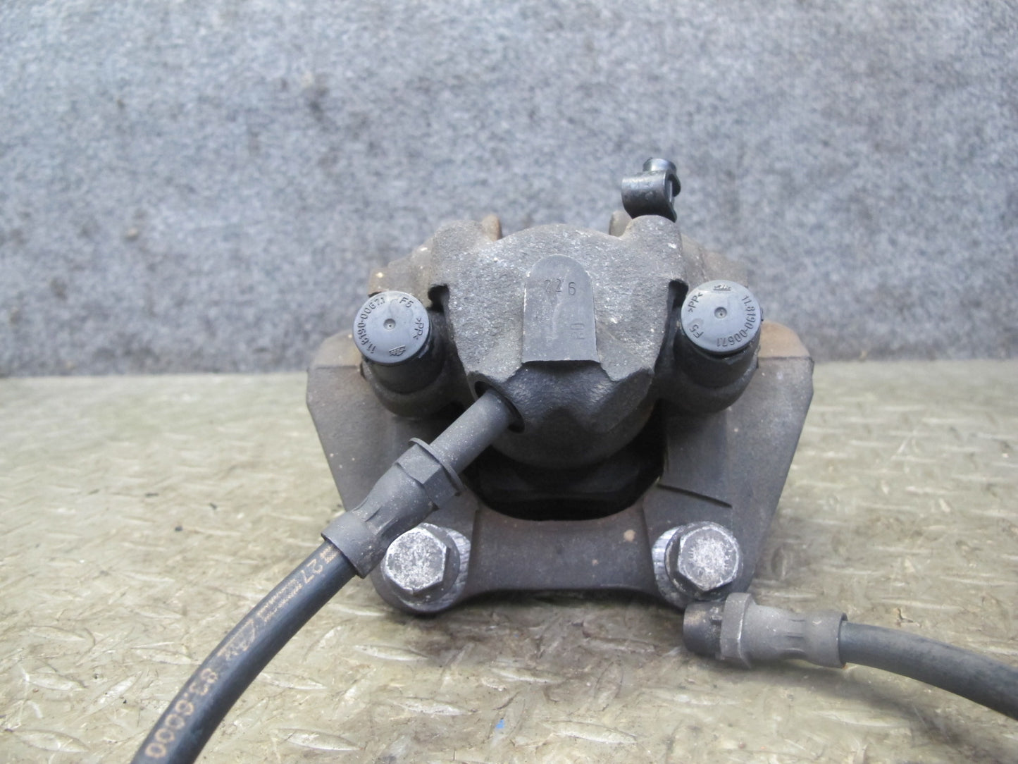 01-06 BMW E46 330i 330Ci RWD Set of 2 Rear Left & Right Brake Caliper OEM