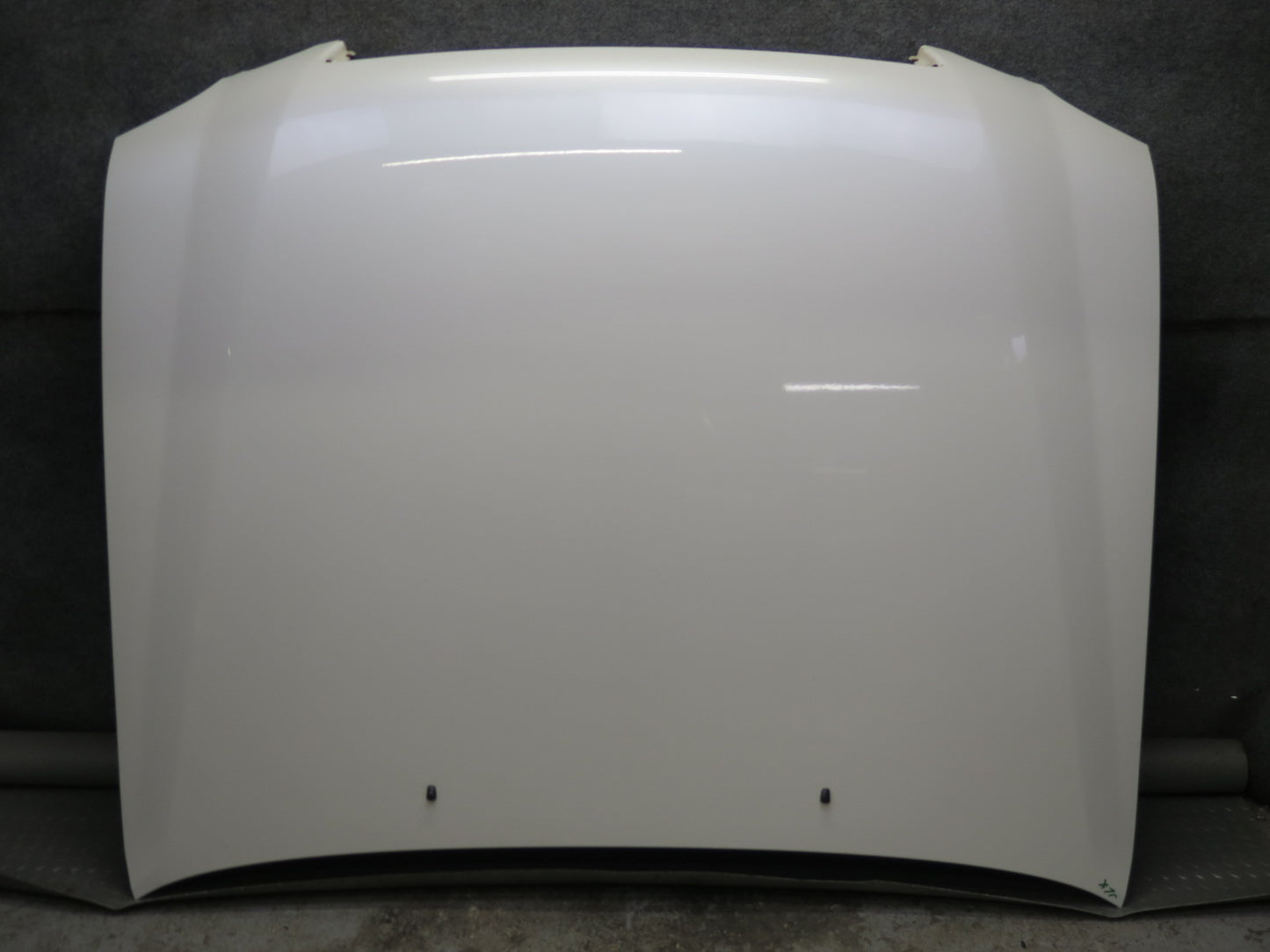 1998-2007 Lexus UZJ100L LX470 Front Hood Bonnet Shell Panel Crystal White