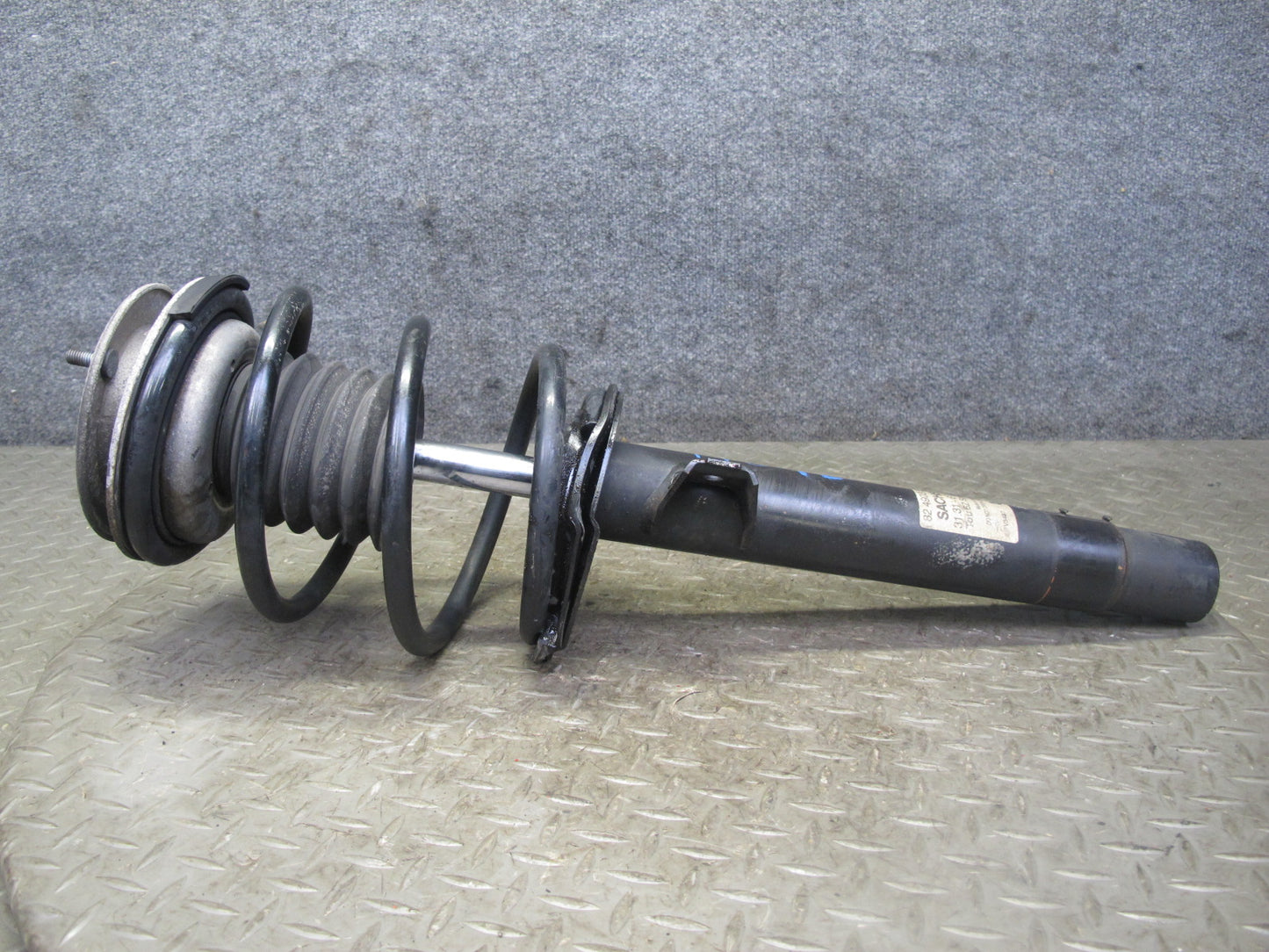 01-06 BMW E46 330Ci Coupe Convertible Set of 2 Front Strut Shock Absorber OEM