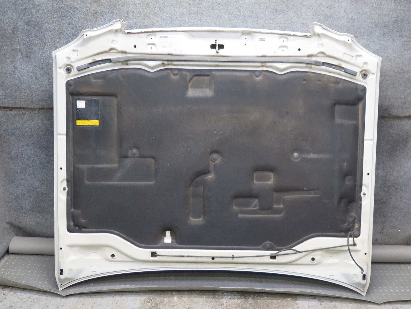 1998-2007 Lexus UZJ100L LX470 Front Hood Bonnet Shell Panel Crystal White