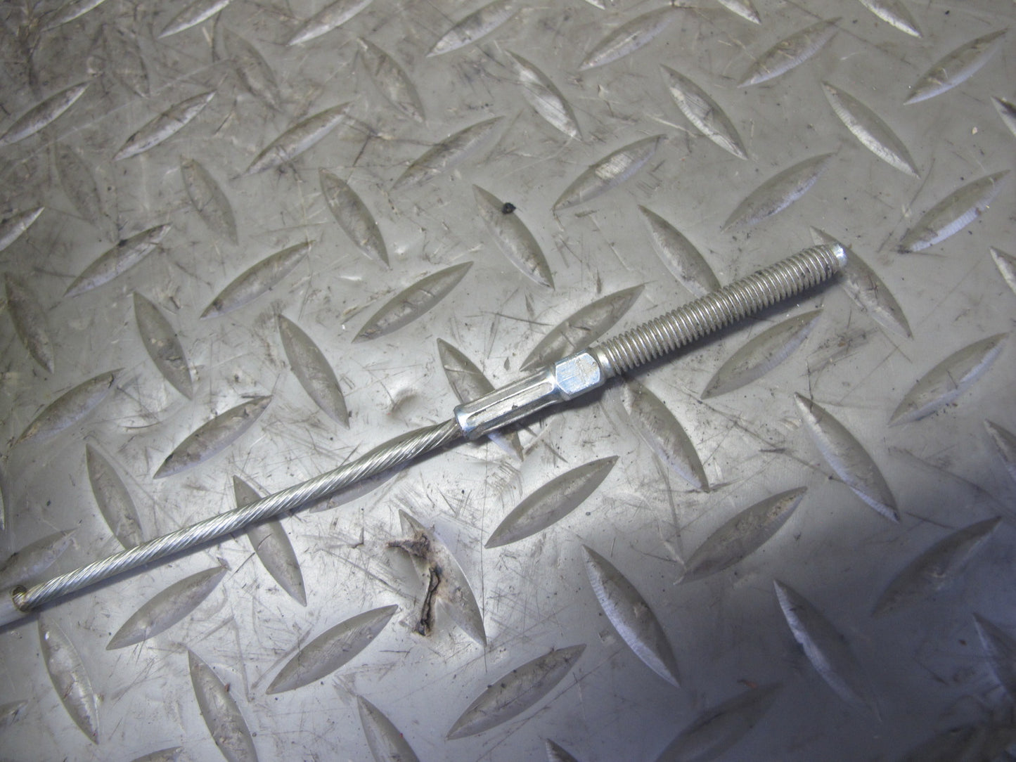 01-06 BMW E46 330ci RWD Rear Right Knuckle Wheel Hub Trailing Arm OEM