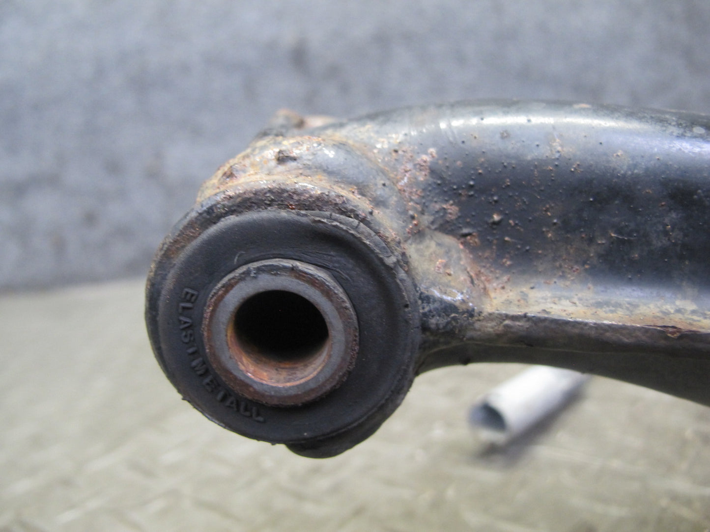 96-99 BMW E36/7 Z3 1.9L Rear Right Spindle Knuckle Wheel Hub Trailing Arm OEM