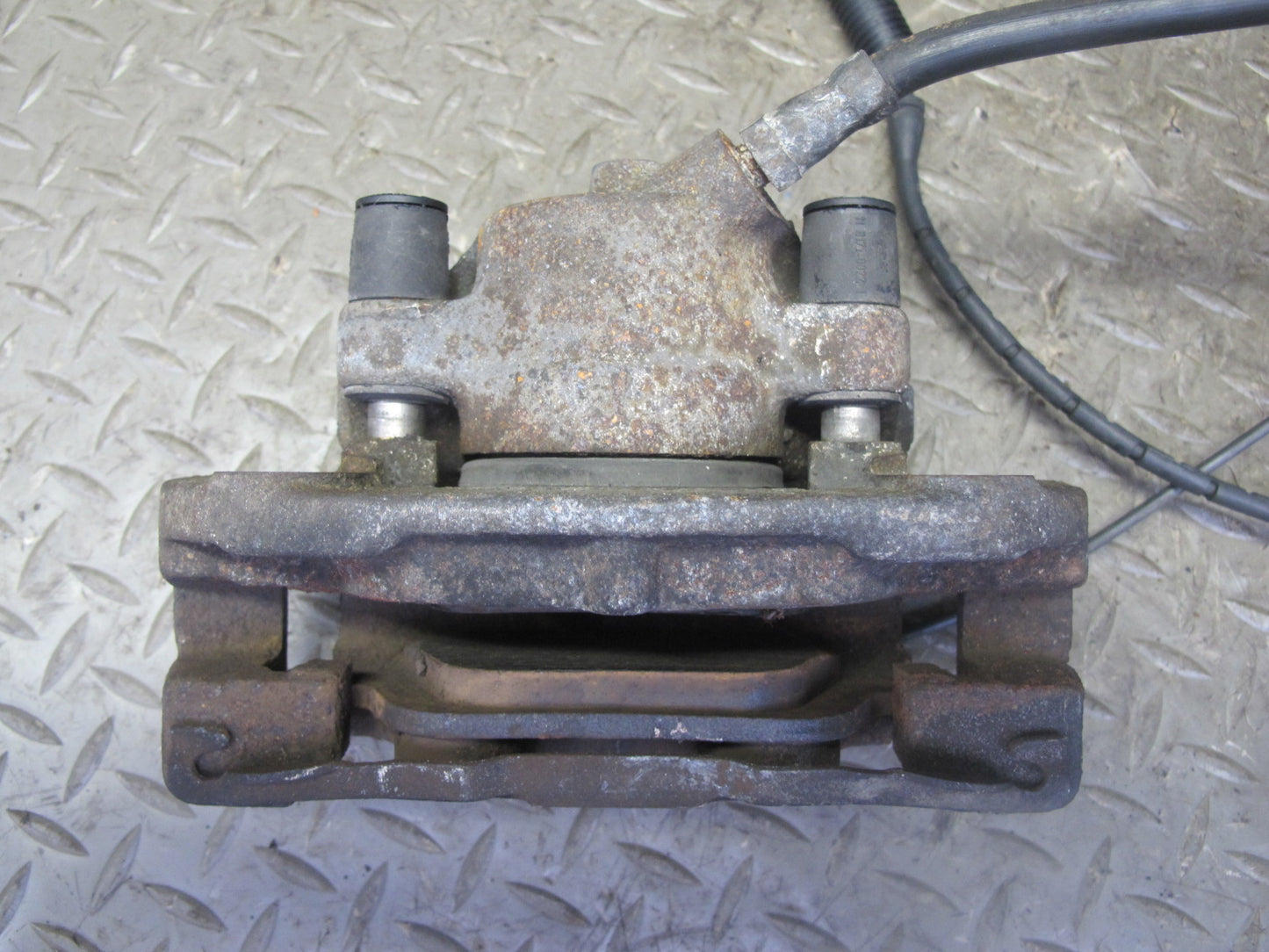 96-99 BMW E36/7 Z3 1.9L M44 Set of 2 Front Right & Left Brake Caliper OEM