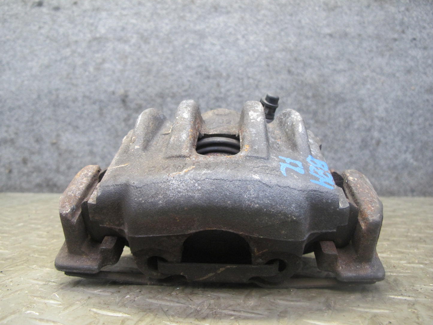 96-99 BMW E36/7 Z3 1.9L M44 Set of 2 Front Right & Left Brake Caliper OEM