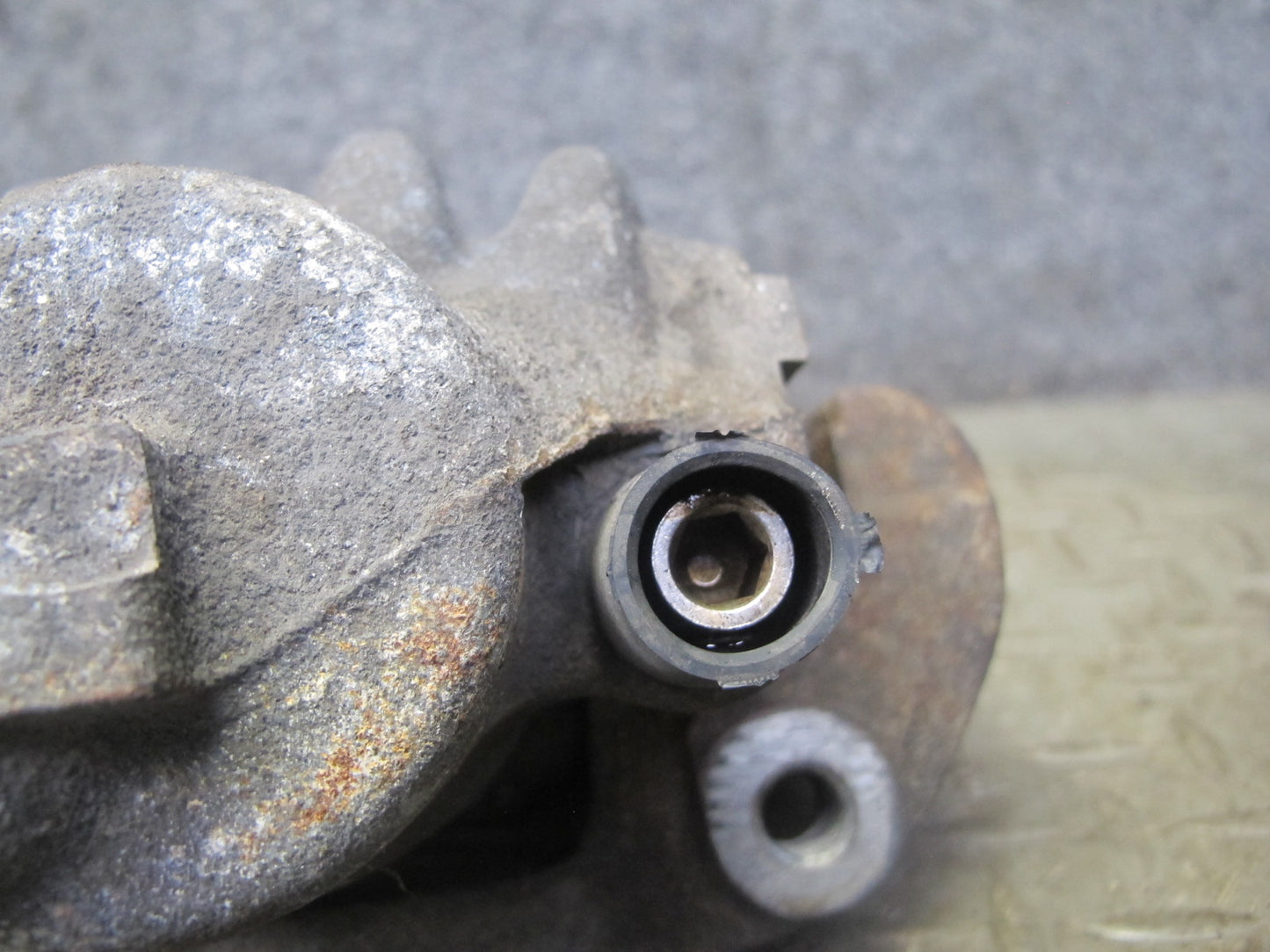 96-99 BMW E36/7 Z3 1.9L M44 Set of 2 Front Right & Left Brake Caliper OEM