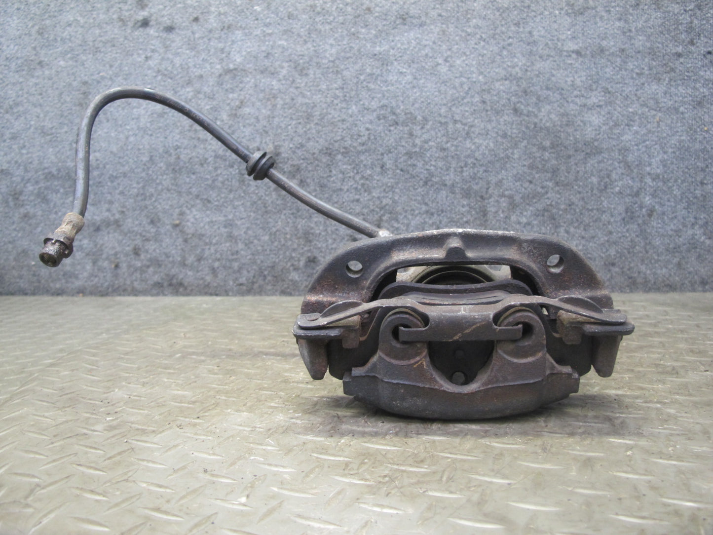 96-99 BMW E36/7 Z3 1.9L M44 Set of 2 Front Right & Left Brake Caliper OEM