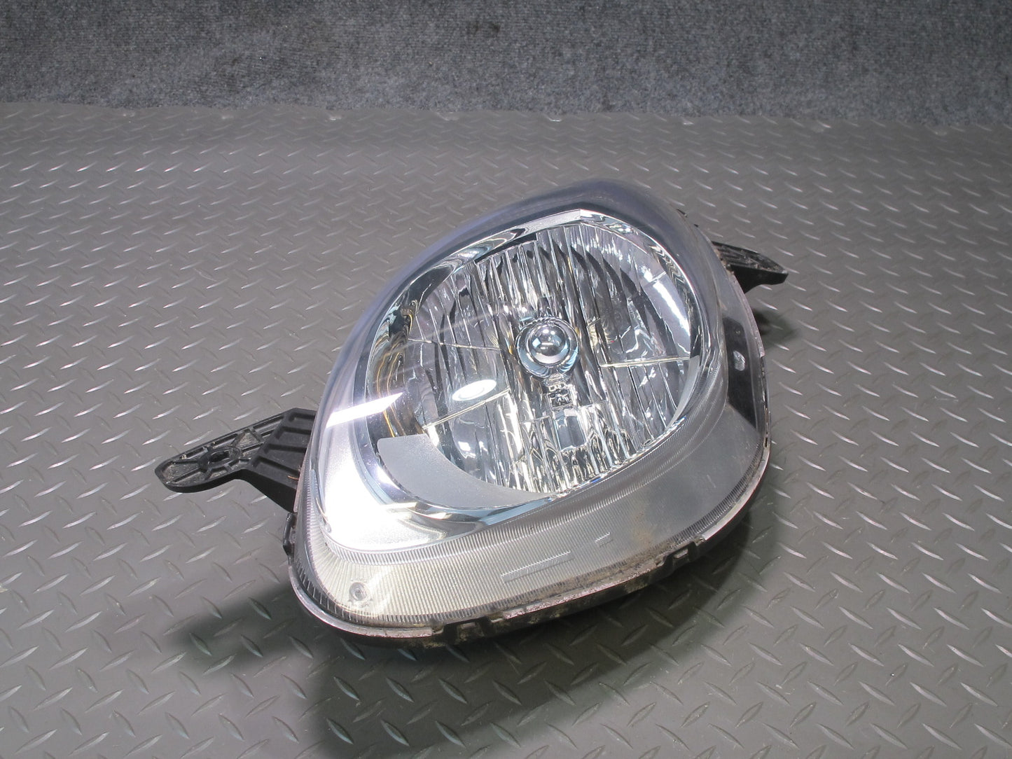 06-09 Pontiac Solstice Front Left Halogen Headlight Lamp 15885810 OEM