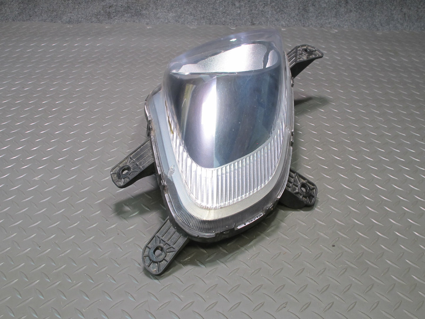 06-09 Pontiac Solstice Front Left Halogen Headlight Lamp 15885810 OEM