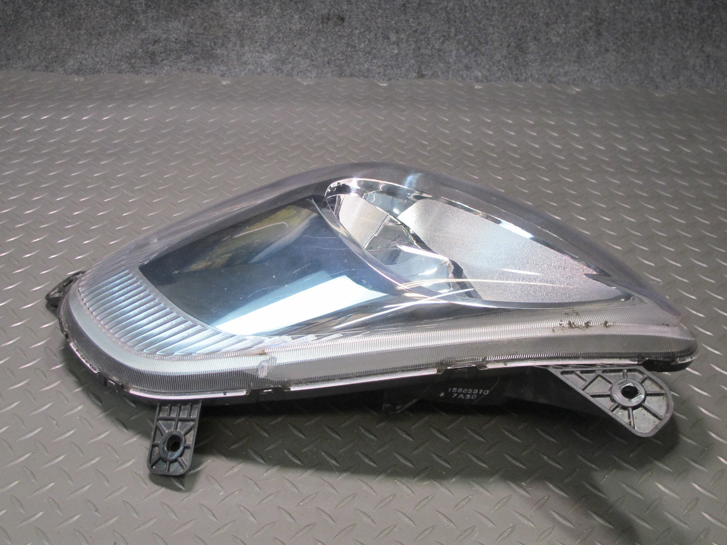 06-09 Pontiac Solstice Front Left Halogen Headlight Lamp 15885810 OEM