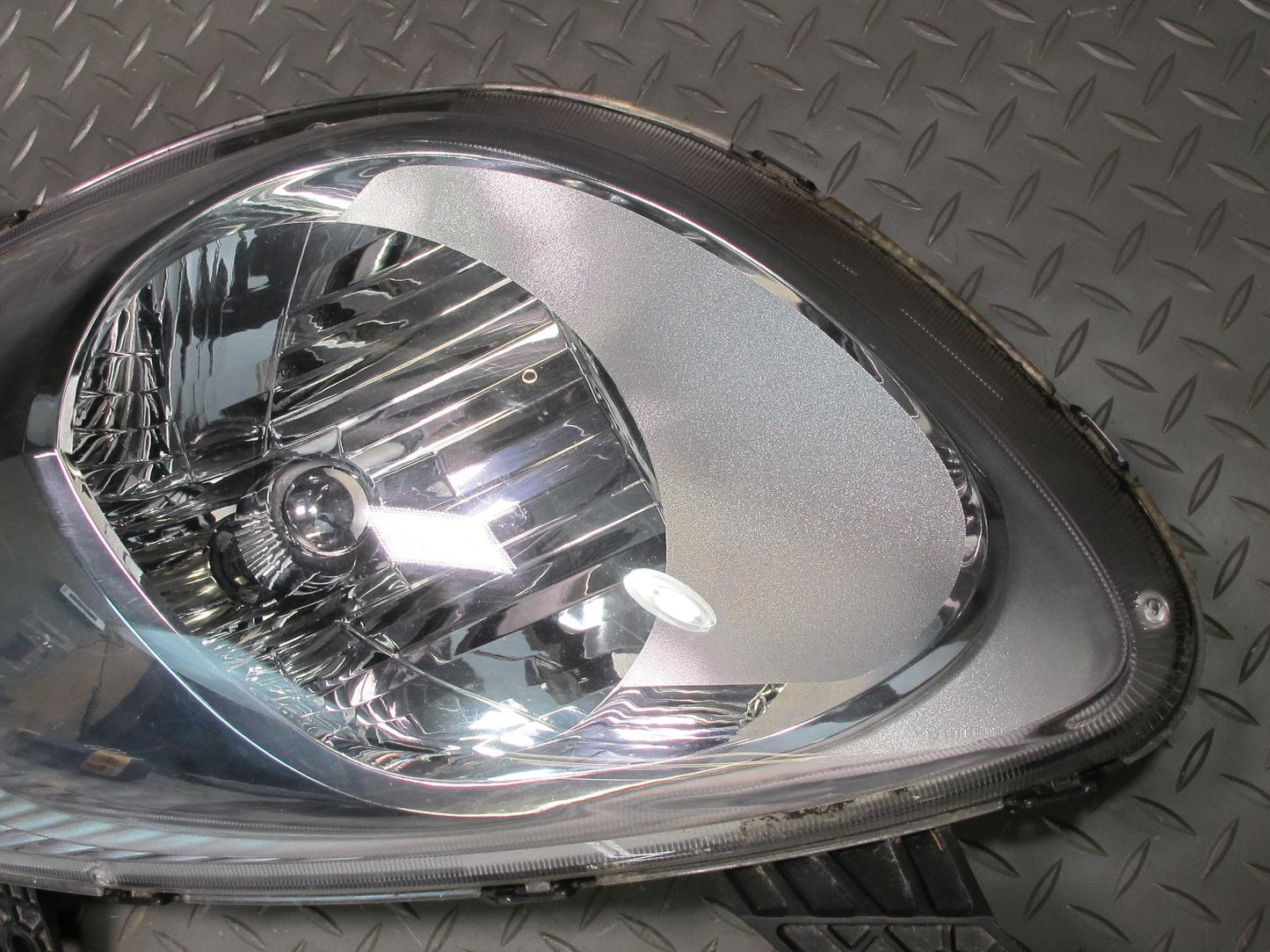 06-09 Pontiac Solstice Front Left Halogen Headlight Lamp 15885810 OEM