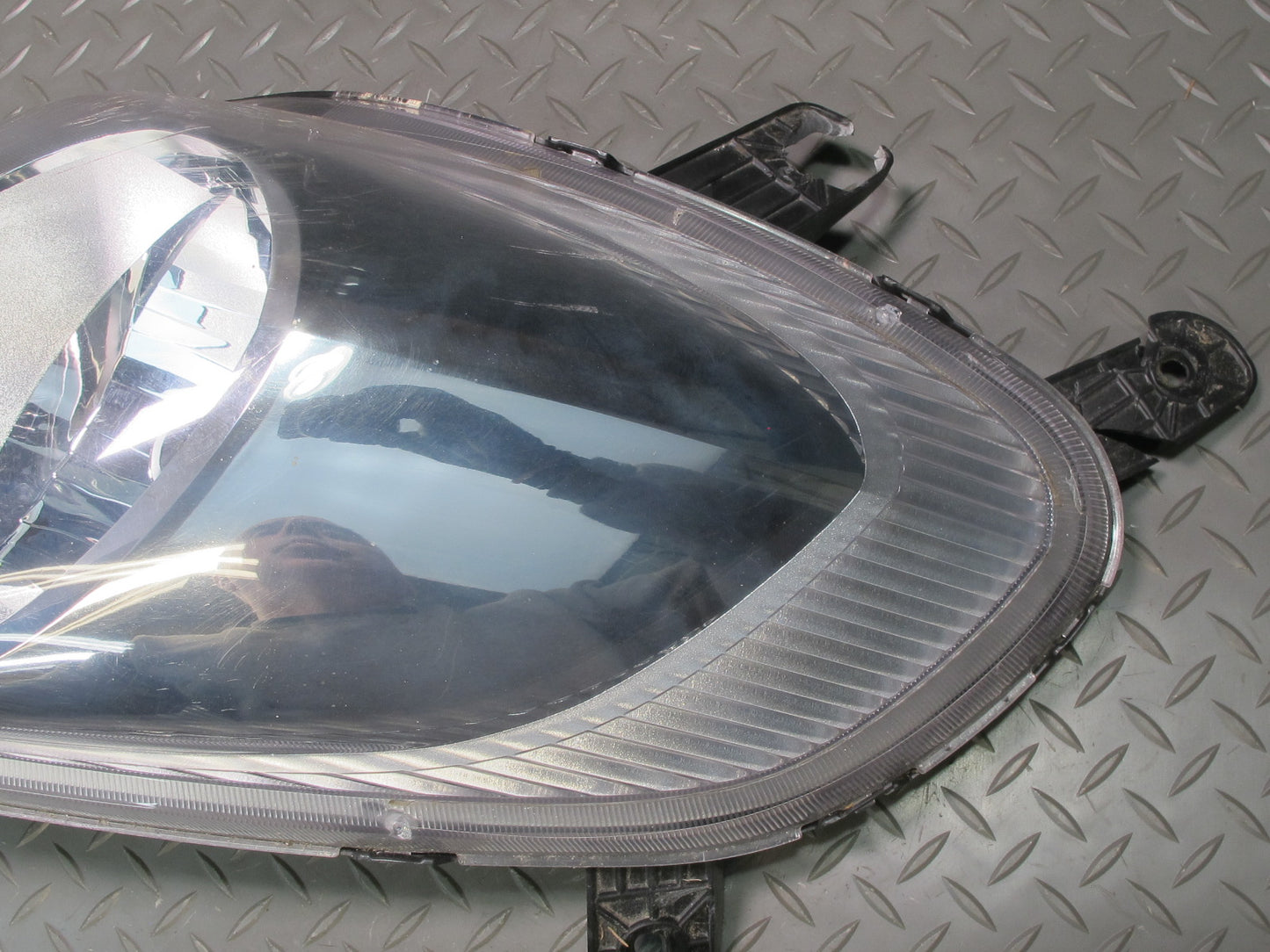 06-09 Pontiac Solstice Front Right Halogen Headlight Lamp 15885809 OEM
