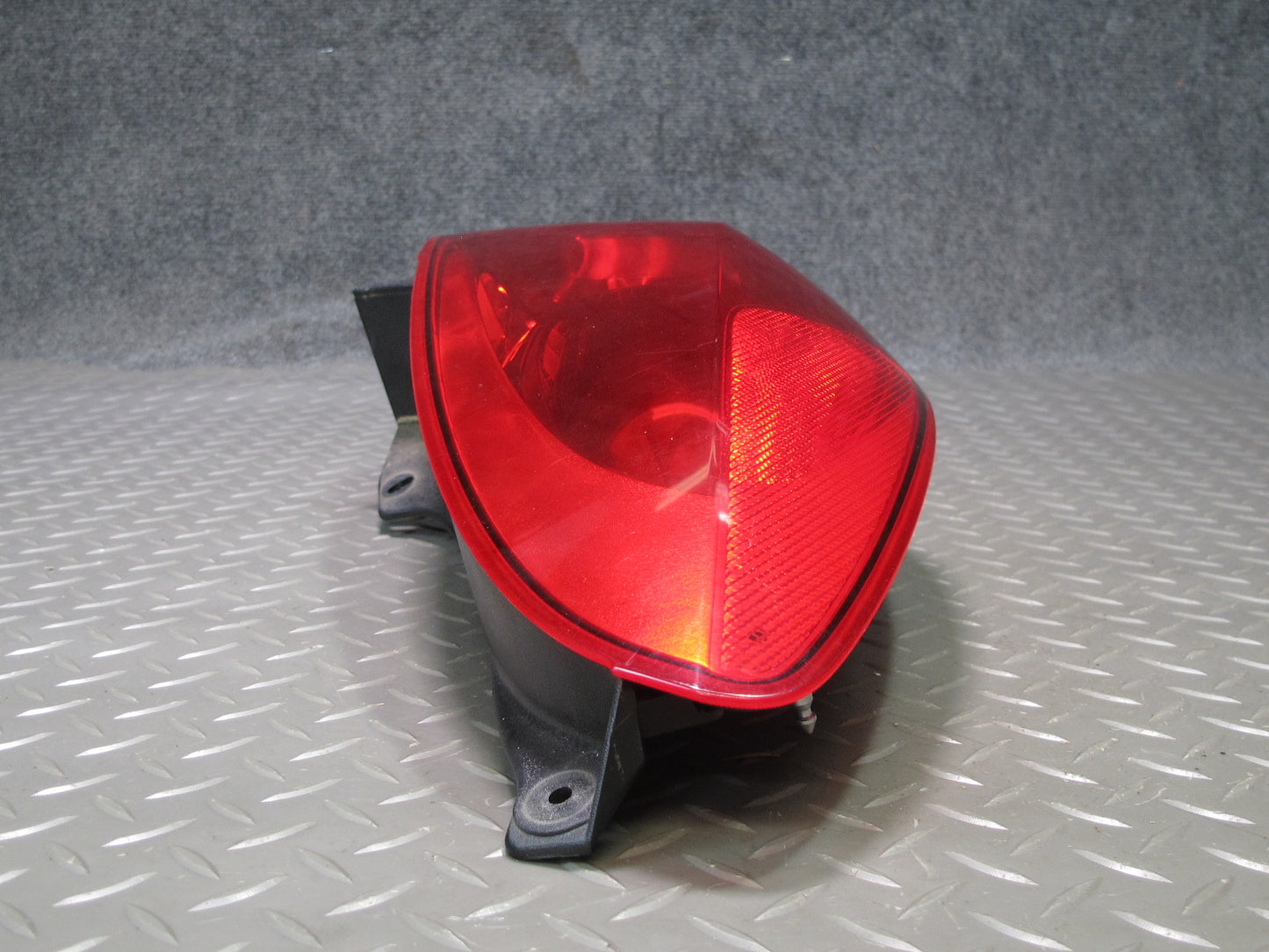06-09 Pontiac Solstice Convertible Rear Left Tail Light Lamp OEM