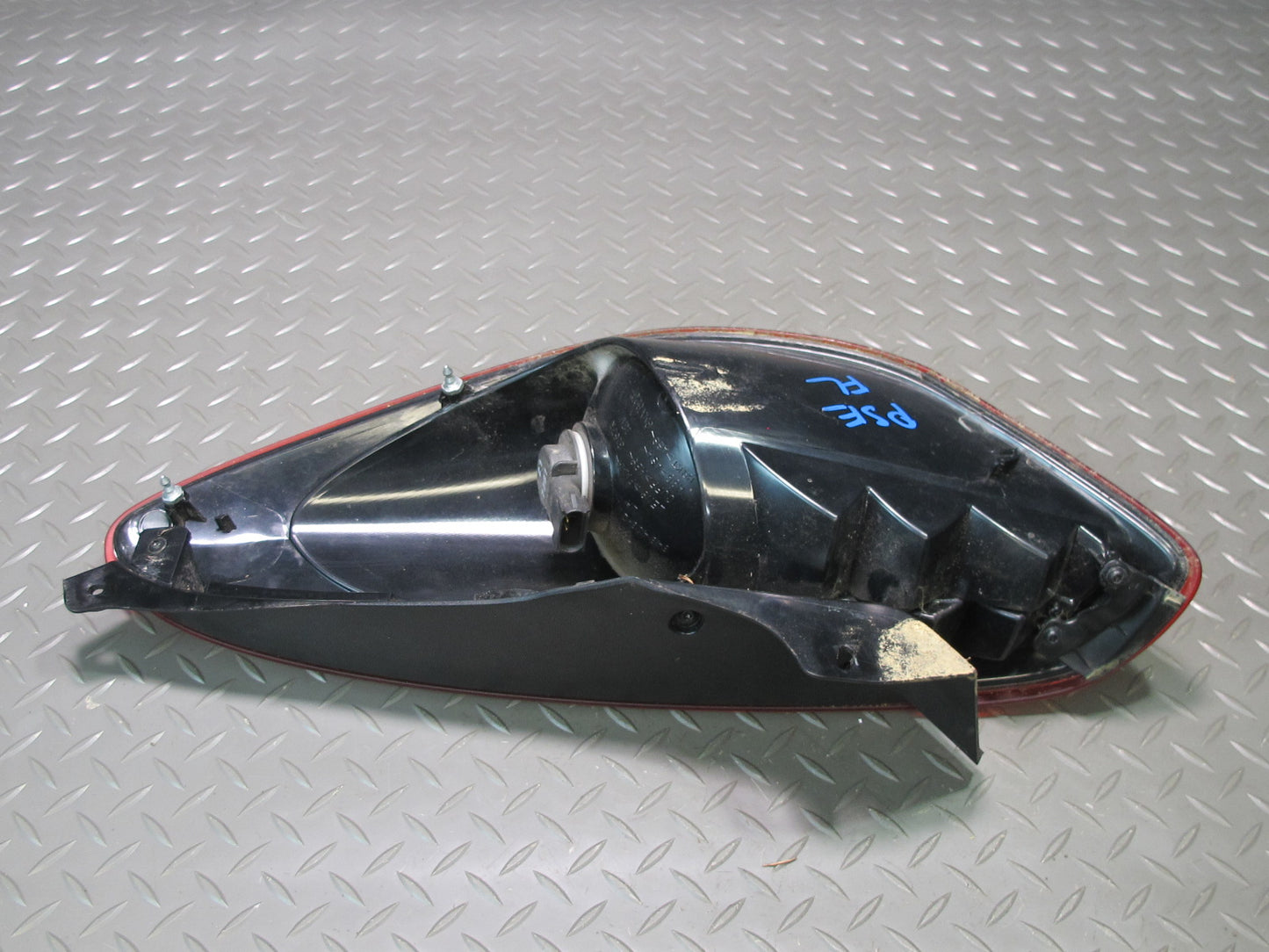 06-09 Pontiac Solstice Convertible Rear Left Tail Light Lamp OEM