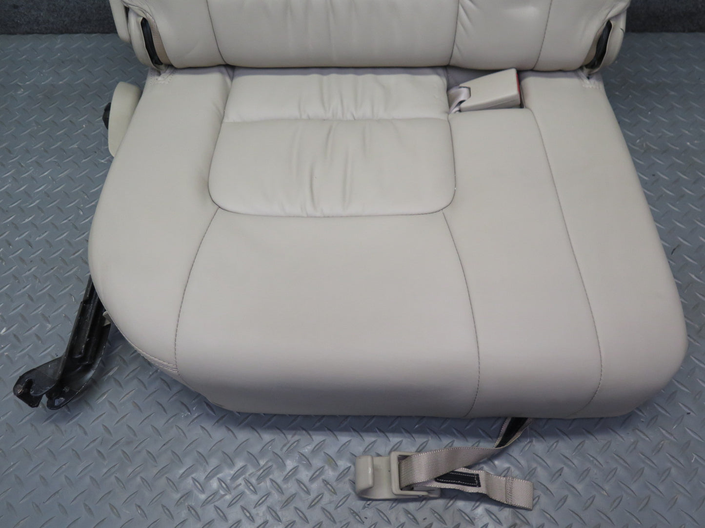 2006-2007 Lexus UZJ100L LX470 Rear Third 3RD ROW Left & Right Leather Seat Set